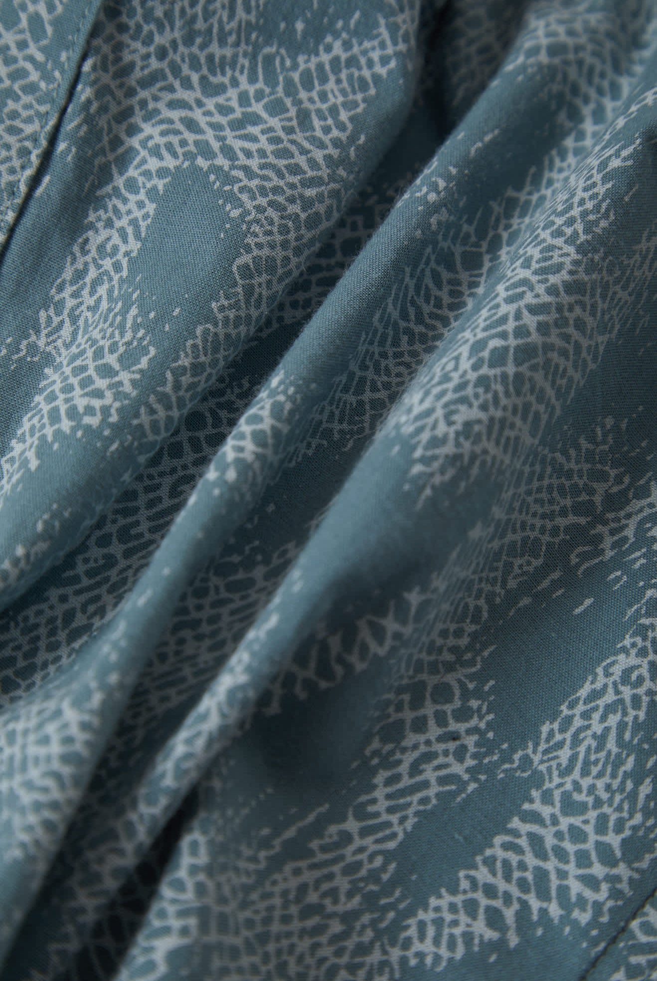 Men's Charter Print Short Sleeve Shirt in the color Trooper Crackle Paint - Additional Laydown image