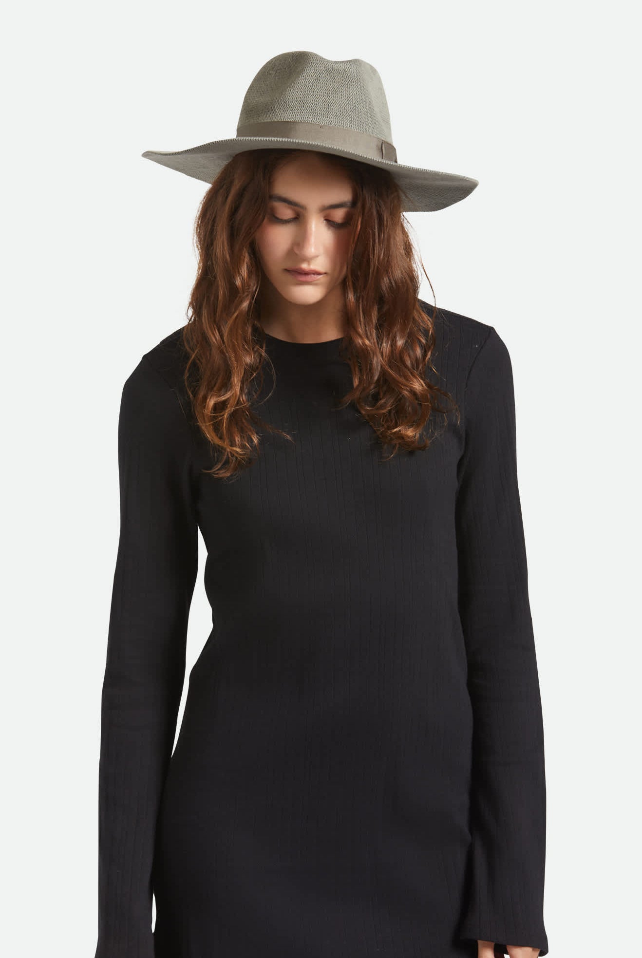 Women's Lyons Knit Packable Hat in the color Elm - Women's Front View