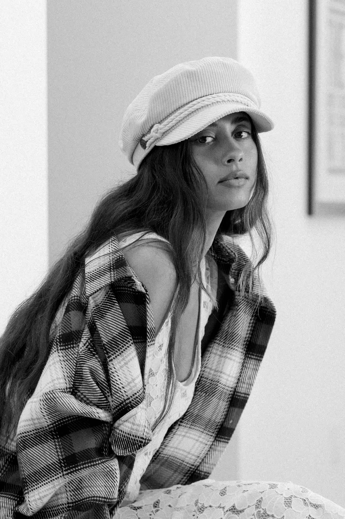 Women's Fiddler Fisherman Cap in the color Macadamia Cord - Men's Lifestyle image