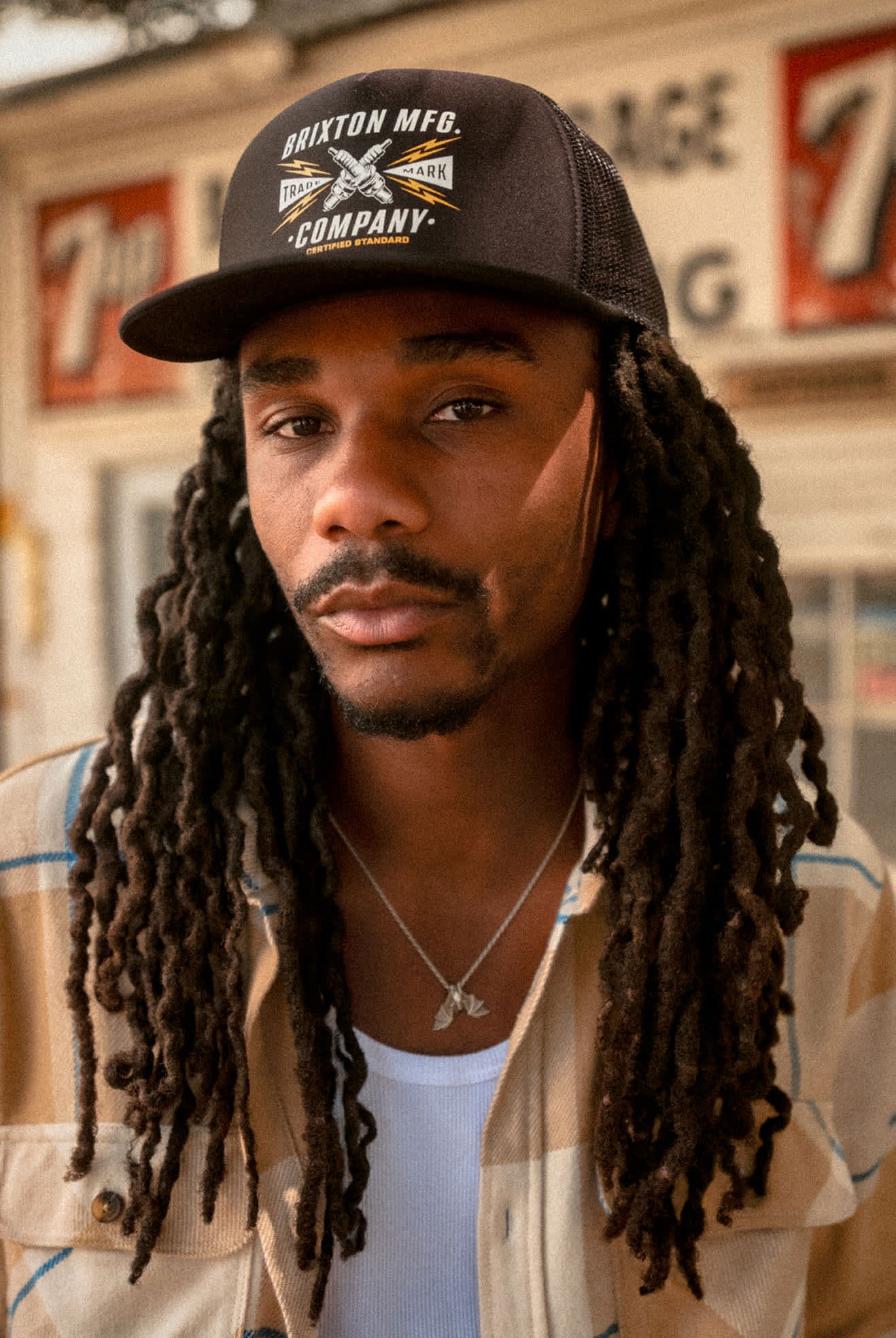 Unisex Danton Netplus Trucker Hat in the color Black/Black - Men's Lifestyle image