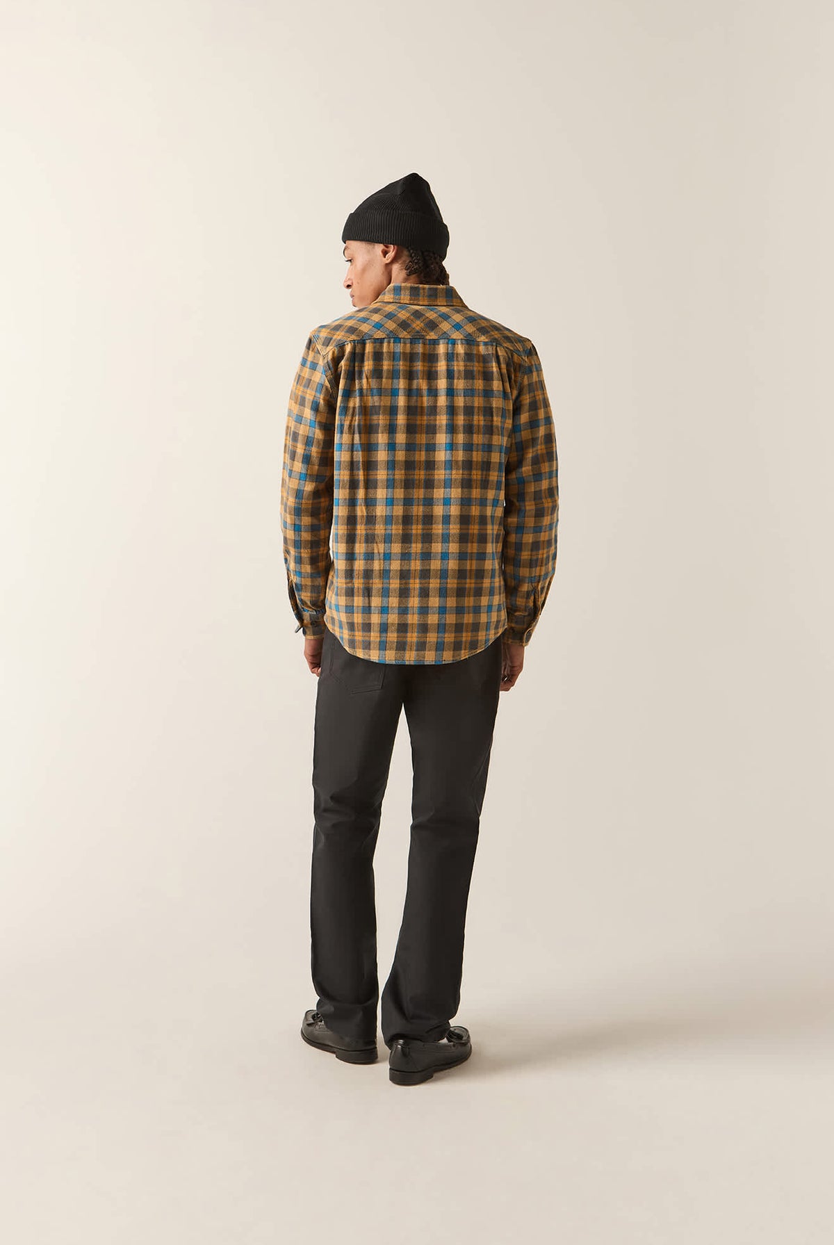 Men's Bowery Flannel in the color Khaki/Blue - Additional Fit image