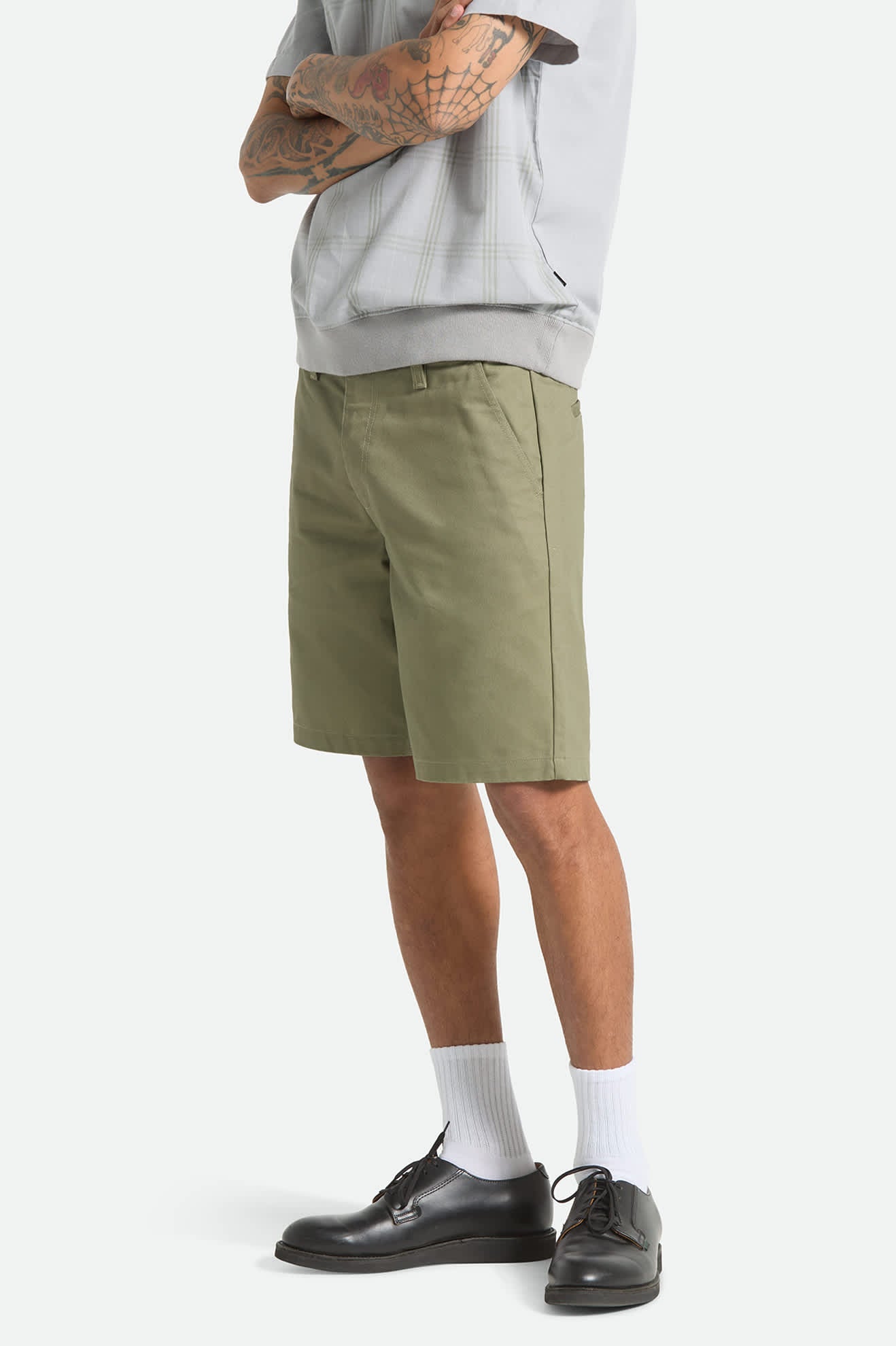 Men's Santo Chino Short in the color Olive Surplus - Men's Side View