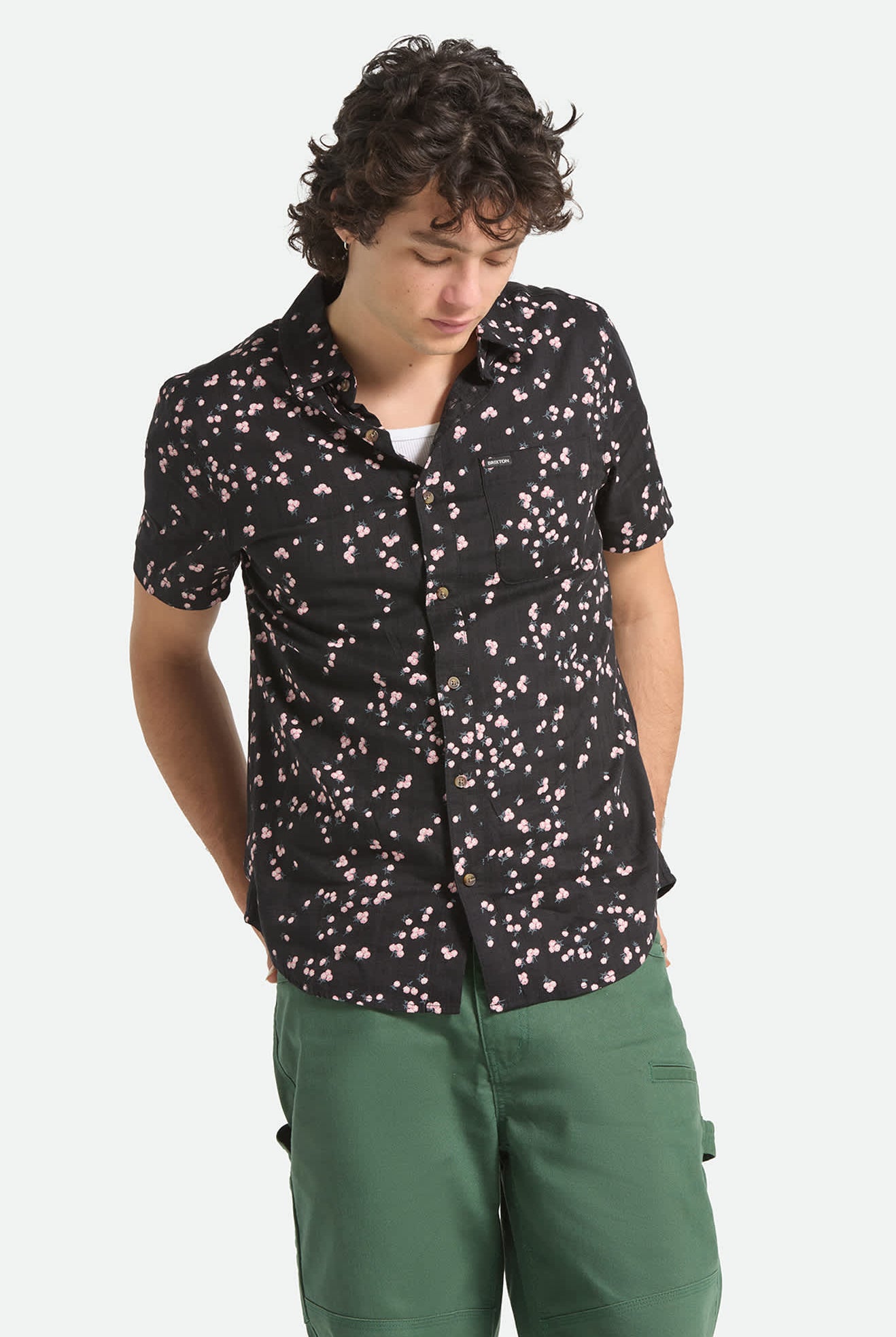 Men's Charter Slub Short Sleeve Shirt in the color Black/Pink - Additional Fit image