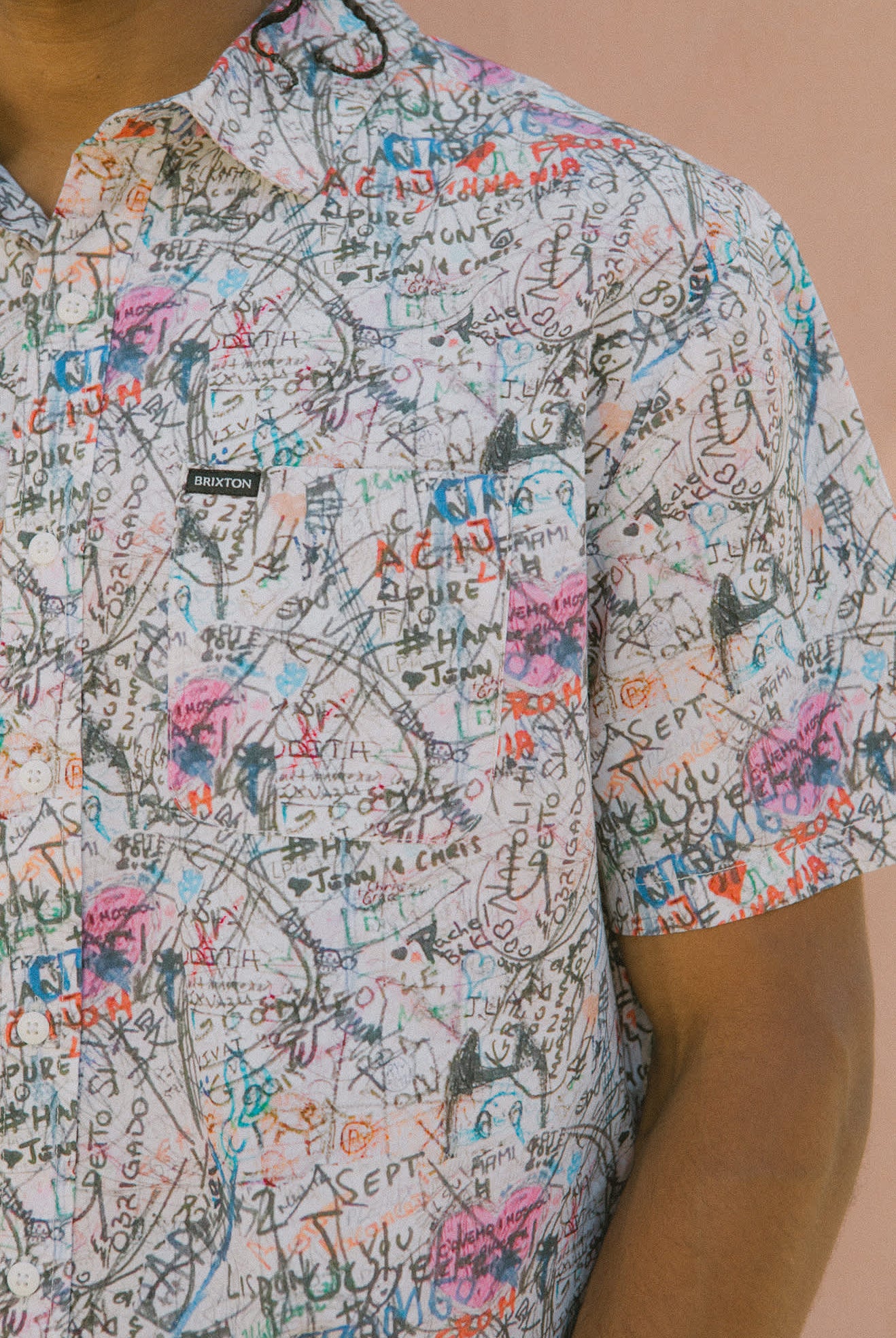 Men's Cru Print Short Sleeve Shirt in the color Graffiti - Men's Lifestyle image
