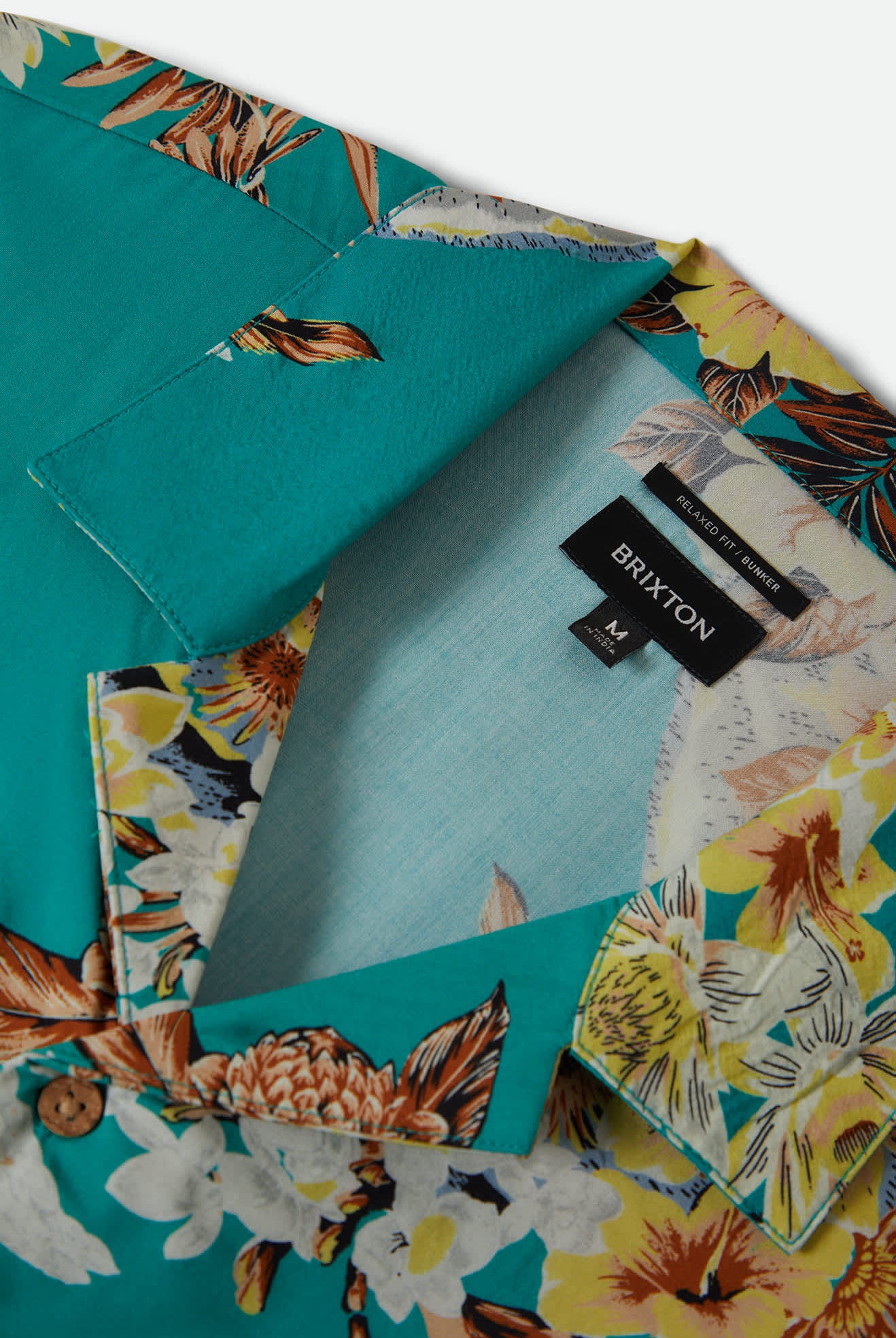 Men's Bunker Vacation Short Sleeve Camp Collar Shirt in the color Retro Green - Additional Laydown image