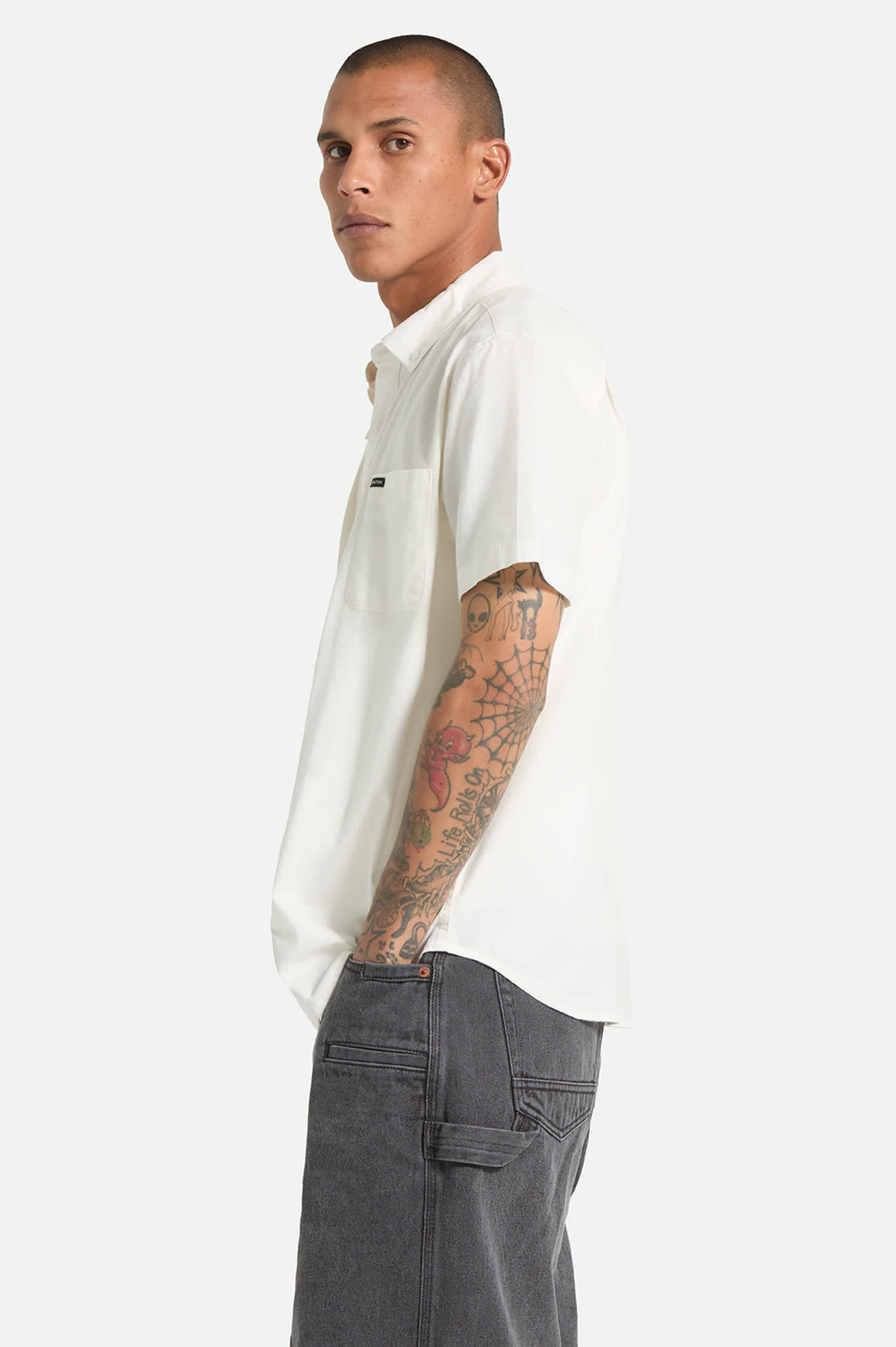 Men's Sanford Oxford Short Sleeve Shirt in the color Off White - Men's Side View