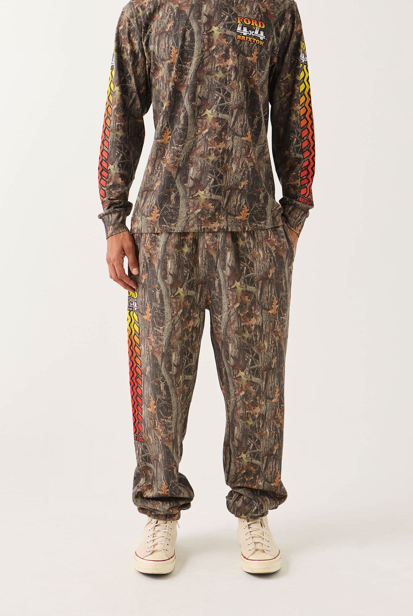Men's Ford 4x4 Chrome Sweatpant in the color Boxwood Green - Additional Fit image
