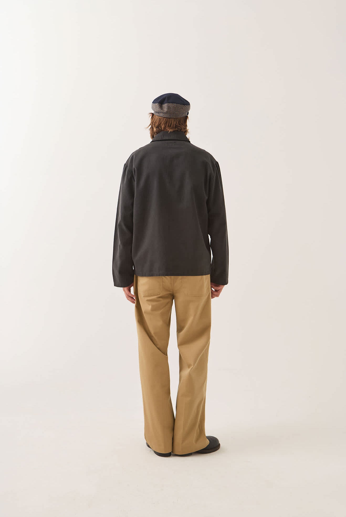 Men's Painters Jacket in the color Washed Black - Men's Back View