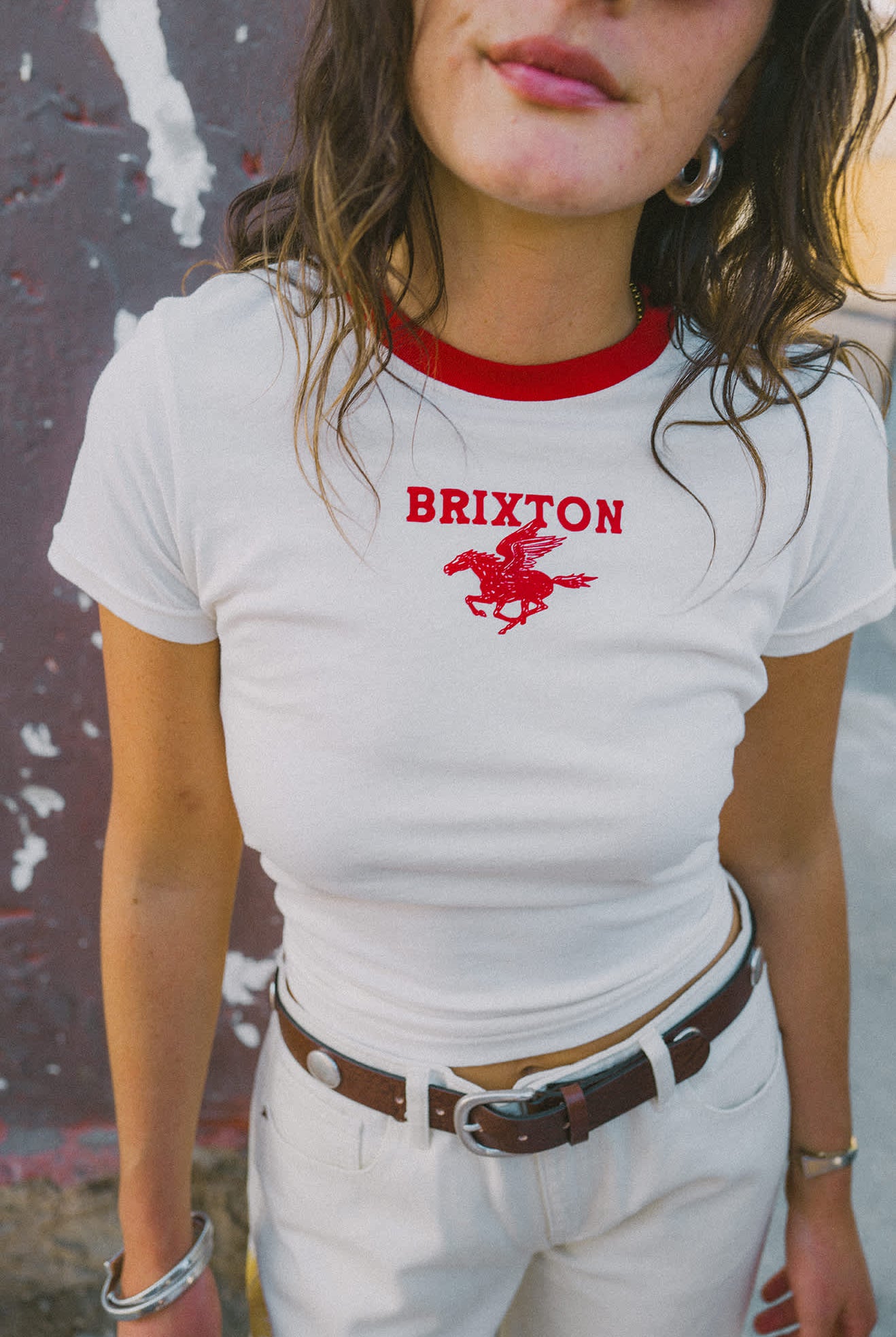 Women's Pegasus Slim Crew T-Shirt in the color Vintage White - Men's Lifestyle image