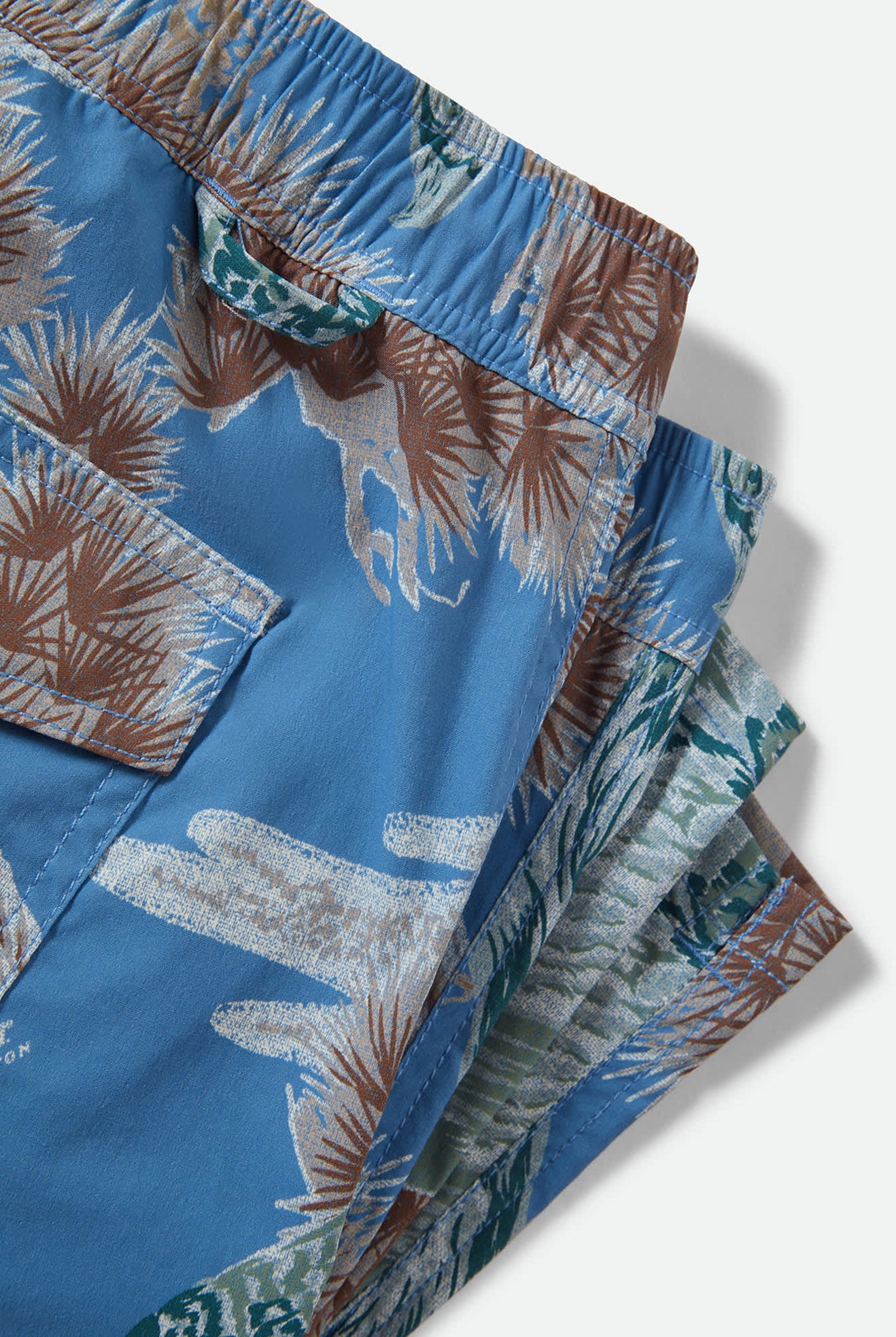 Men's Everyday Stretch Hybrid Short 7" in the color Blue Sky Rainier - Additional Laydown image