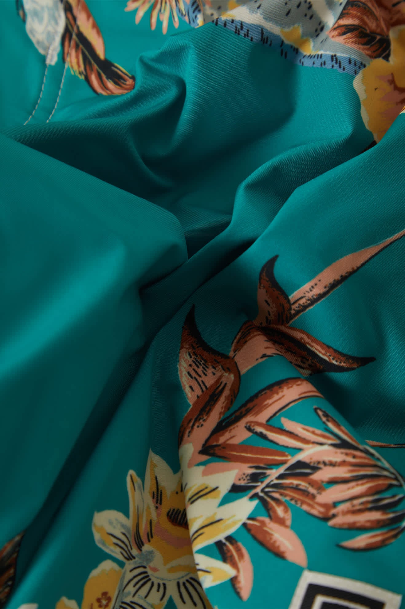 Men's Classic Trunk 17" in the color Primal Green/Floral - Additional Laydown image