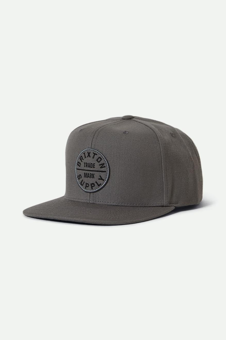 Men s Oath III Snapback In The Color Charcoal Charcoal Brixton