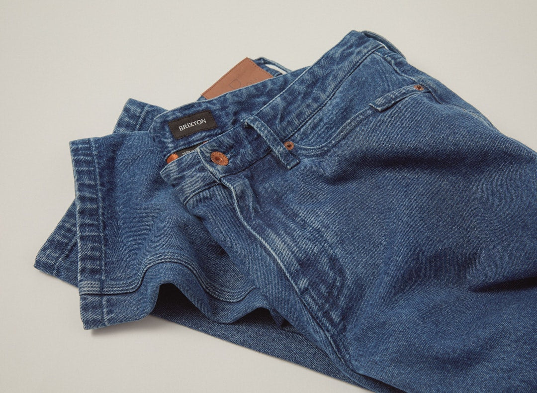Men's Builders 5-Pocket Pant in Medium Wash Denim – Brixton