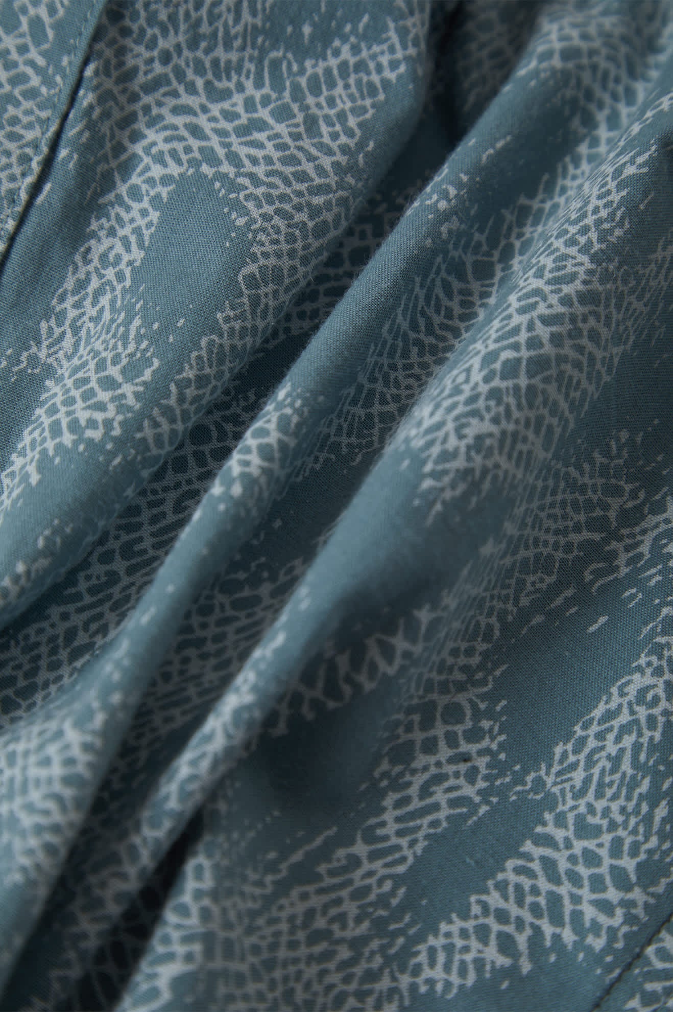 Men's Charter Print Short Sleeve Shirt in the color Trooper Crackle Paint - Additional Laydown image