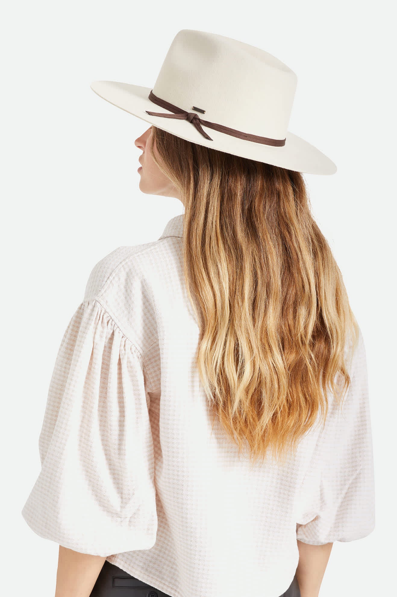 Unisex Cohen Cowboy in the color Dove - Women's Back View
