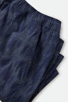 Men's Everyday Stretch Hybrid Short 7" in the color Washed Navy Crackle - Additional Laydown image