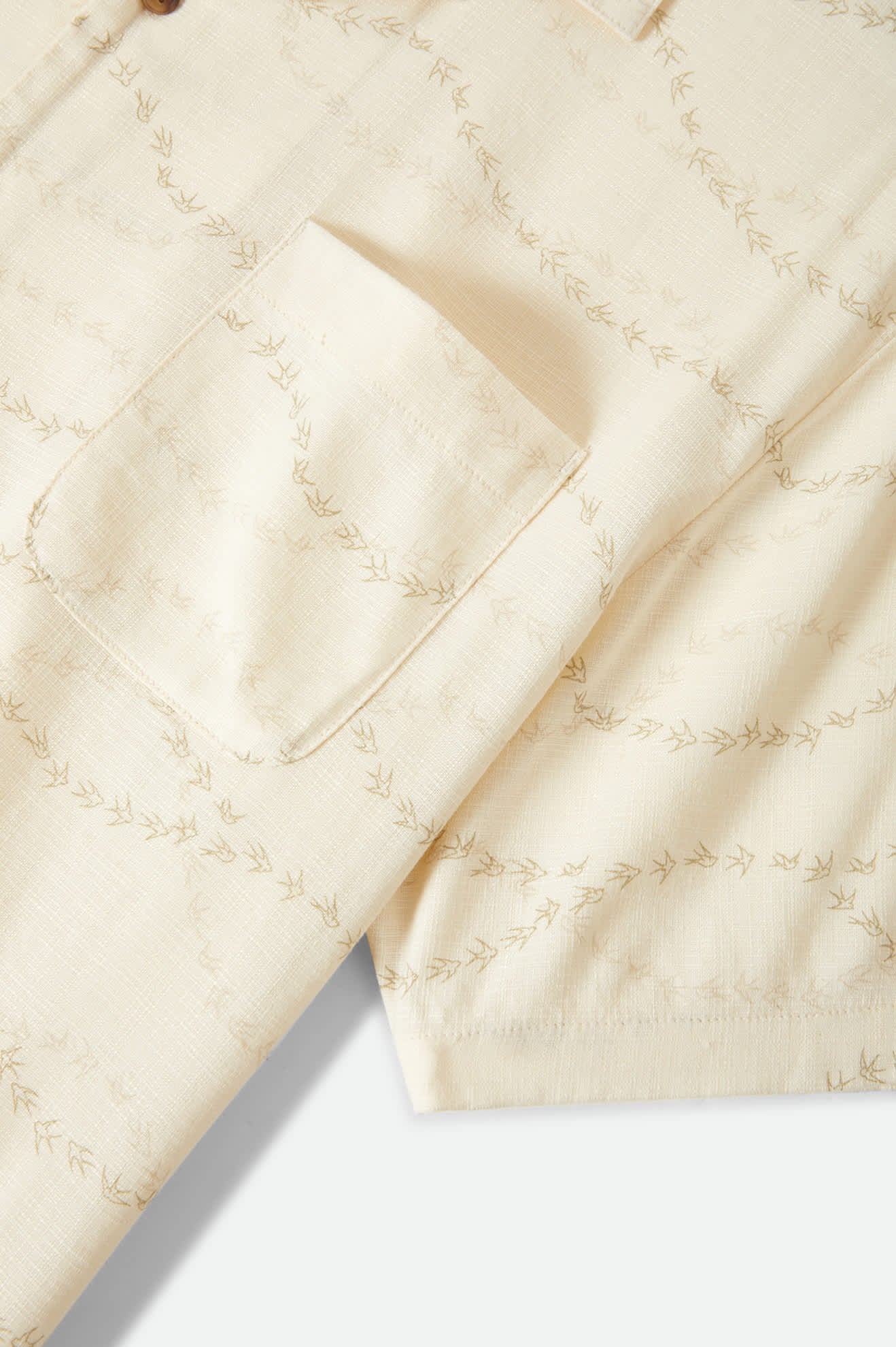 Men's Bunker Slub Short Sleeve Shirt in the color Whitecap/Black Swallows - Additional Laydown image