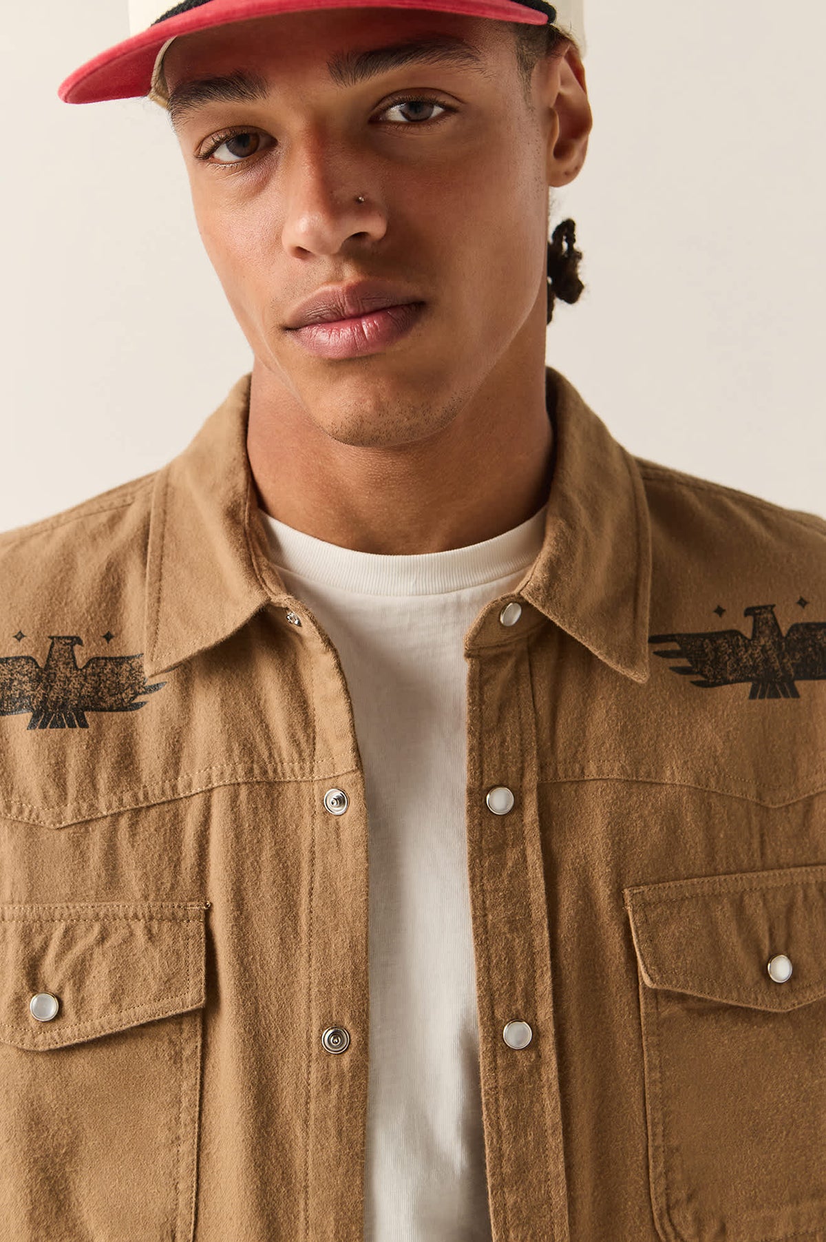 Men's Waylon Lightweight Overshirt in the color Khaki/Khaki - Additional Fit image