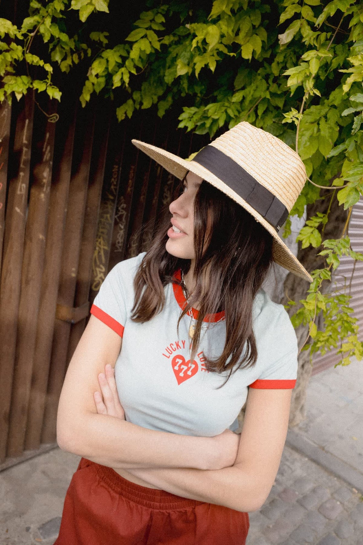 Women display picture 1