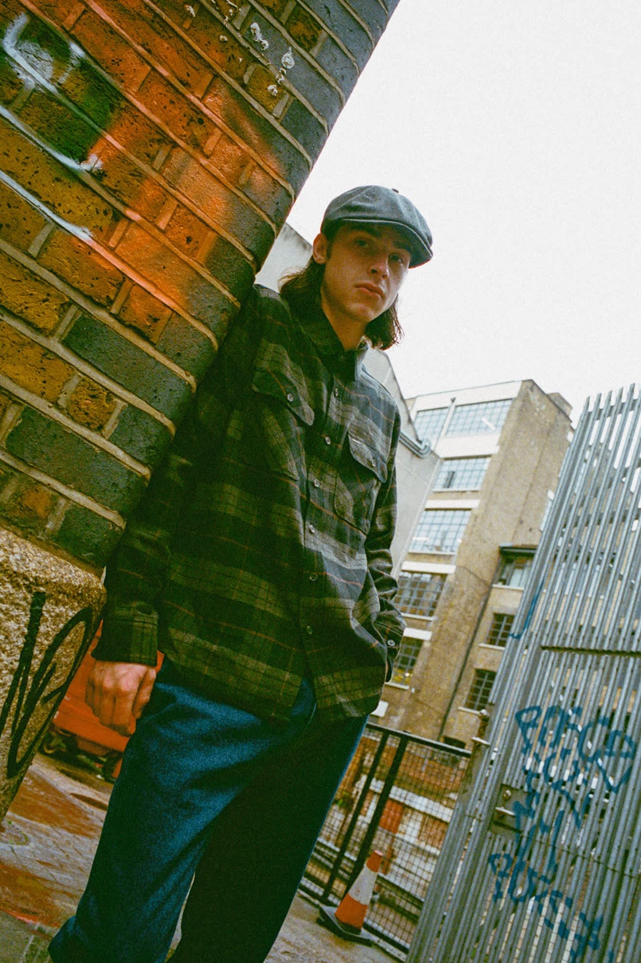 Men's Bowery Flannel in the color Black/Charcoal - Men's Lifestyle image