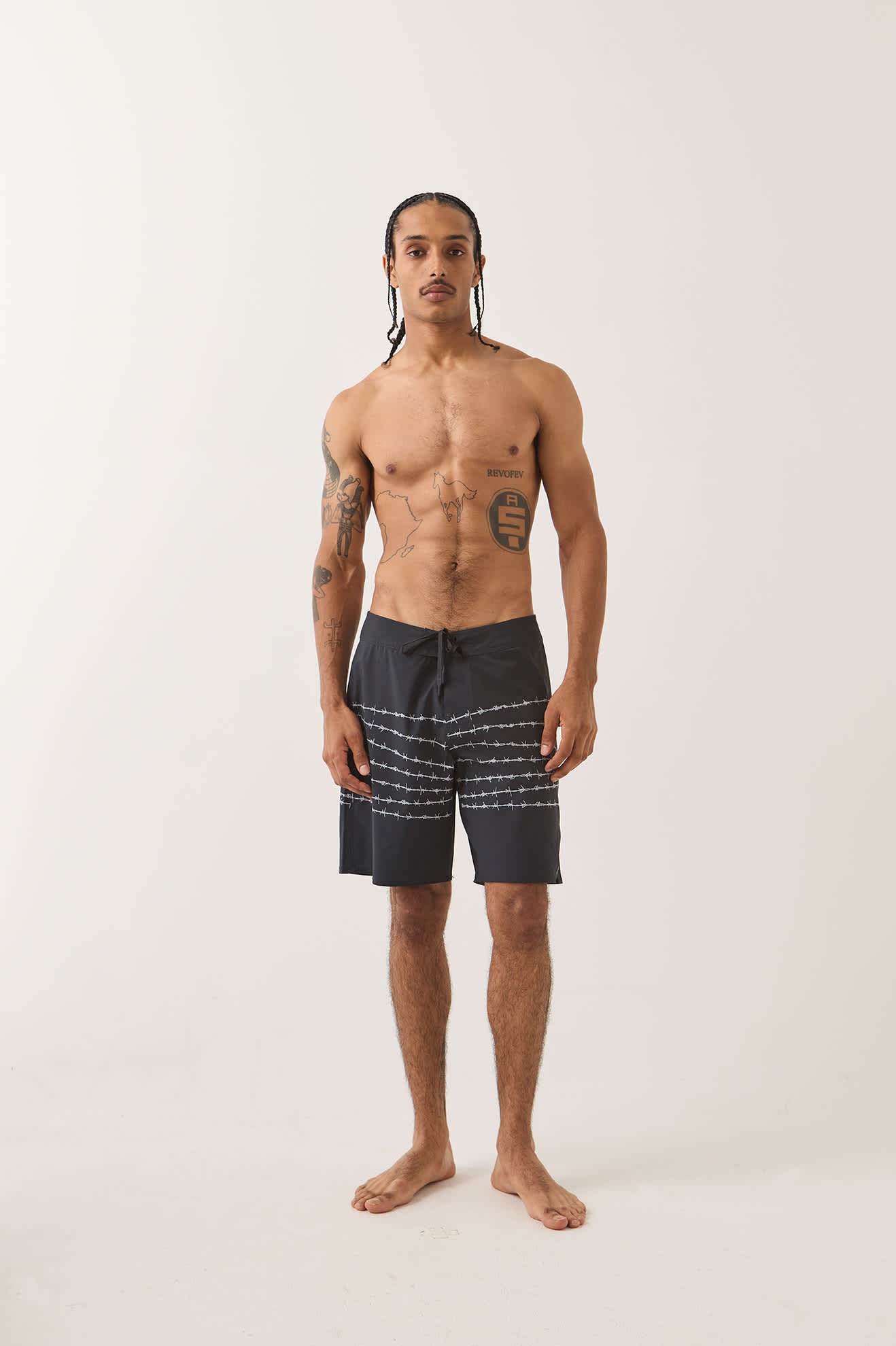 Men's Blitz Boardshort 19" in the color Black/Barb Wire - Men's Front View