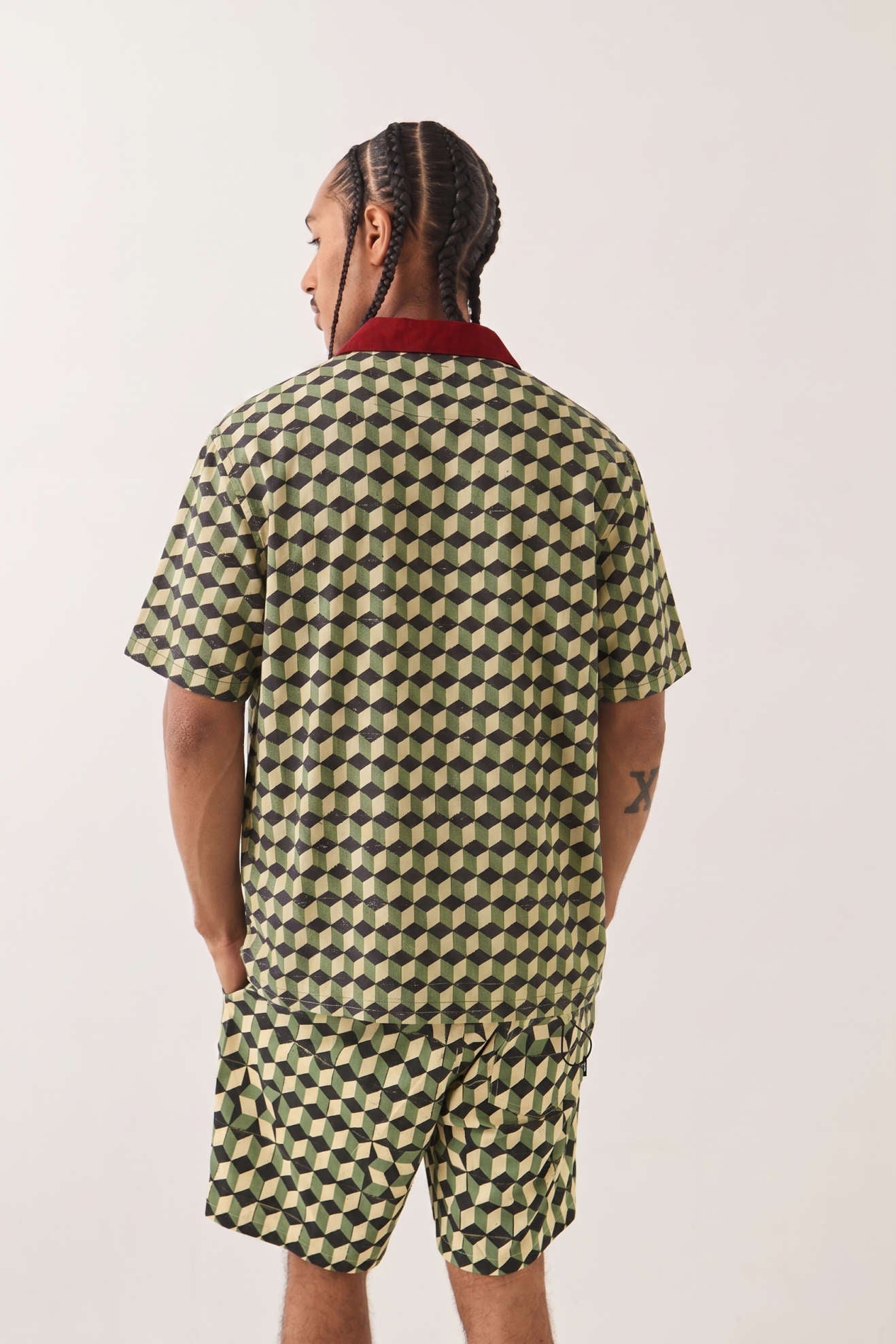 Men's Burger She Wrote Shirt in the color Black/Green Tile - Additional Fit image