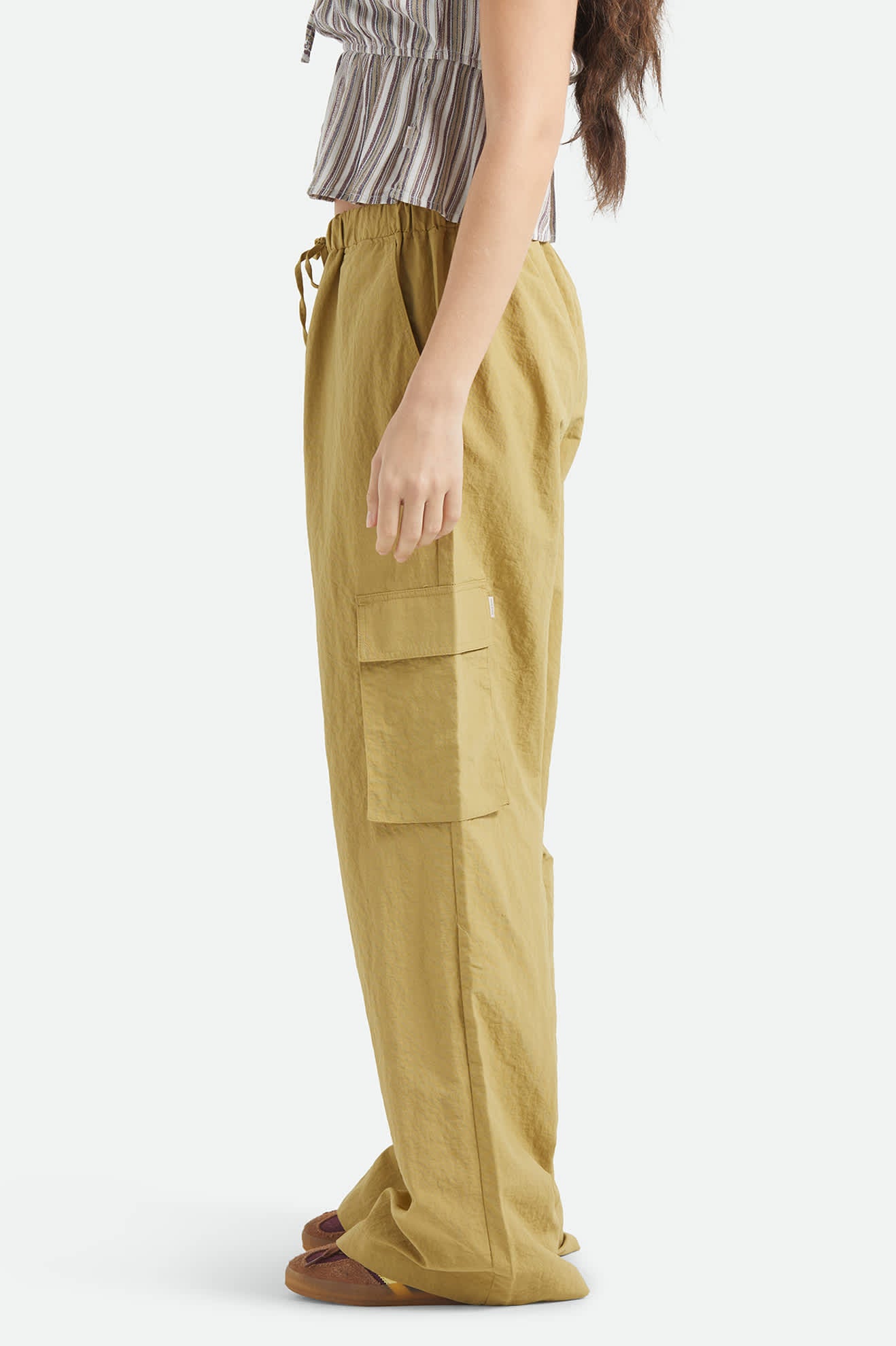 Women's The Jett Lightweight Cargo Wide Leg Pant in the color Olive Stone - Women's Side View