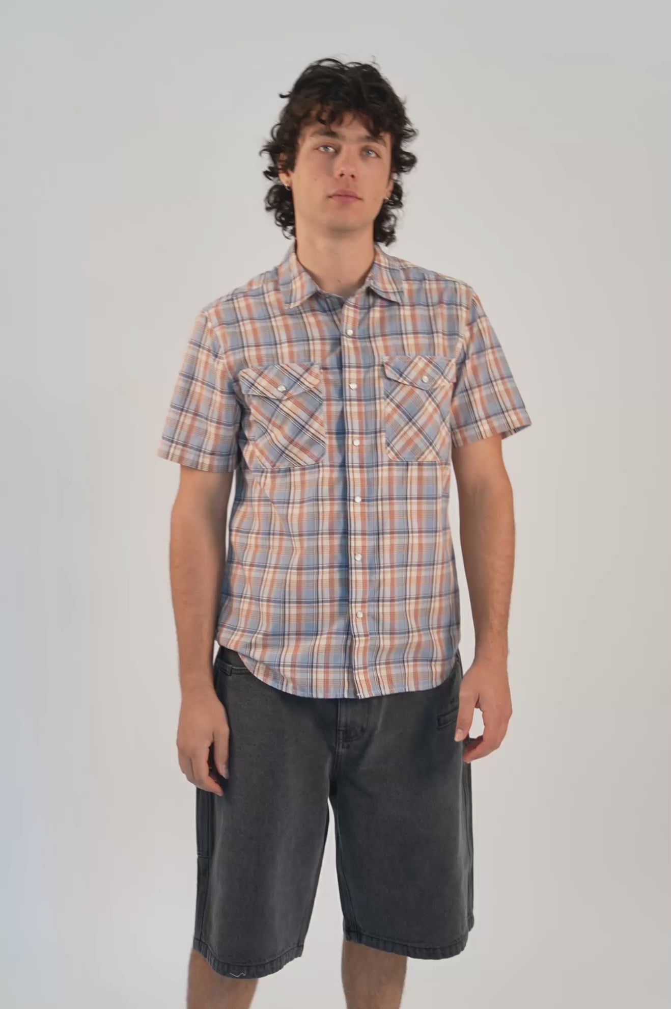 Men's The Breezy Wayne Short Sleeve Shirt in Blue Multi Plaid