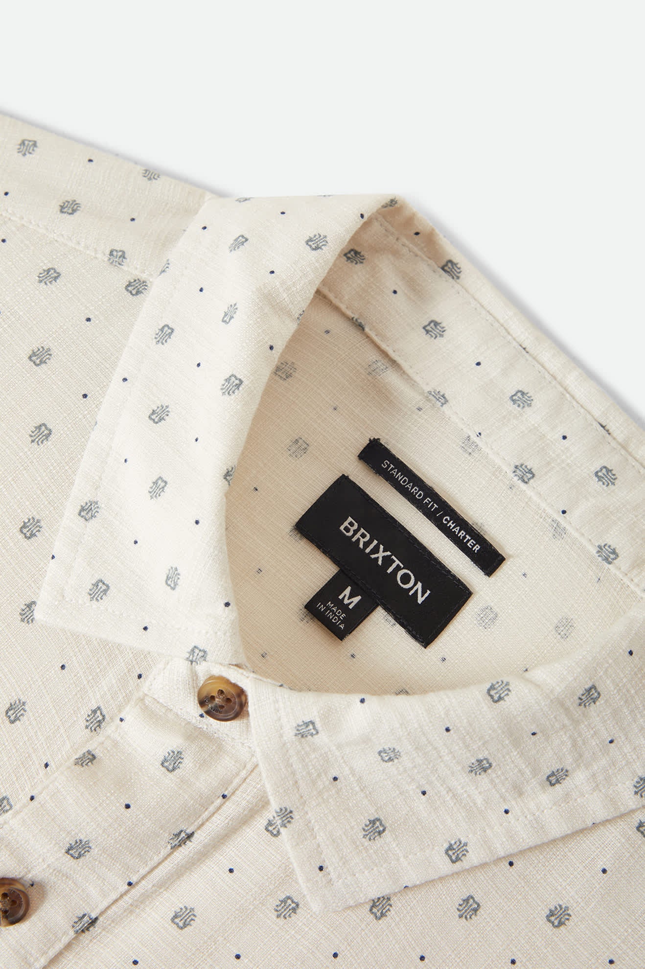 Men's Charter Slub Short Sleeve Shirt in the color Off White Micro Geo - Additional Laydown image