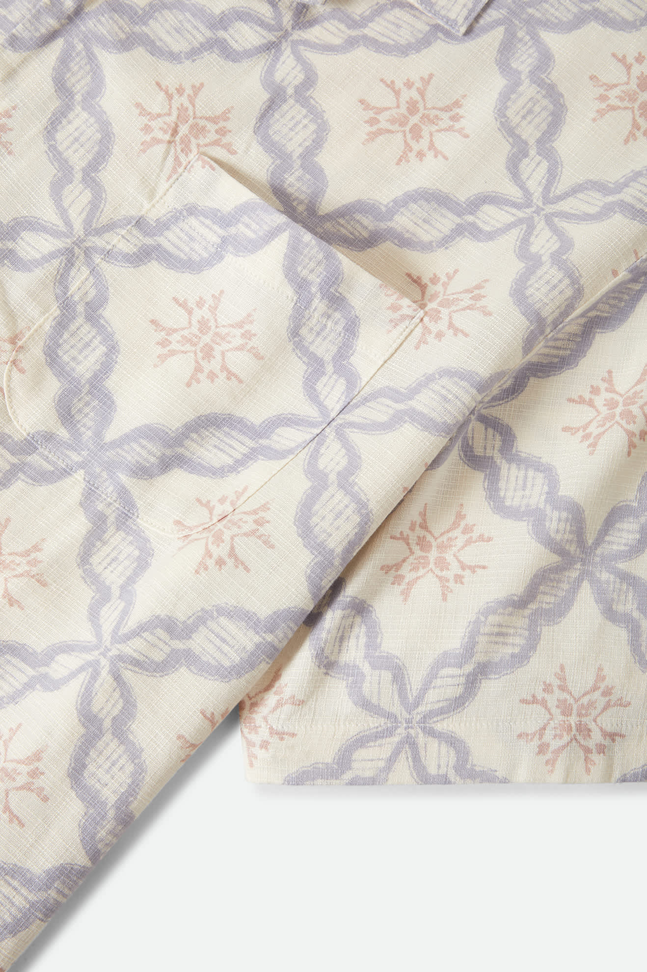 Men's Bunker Slub Short Sleeve Shirt in the color Off White/Blue Tile - Additional Laydown image