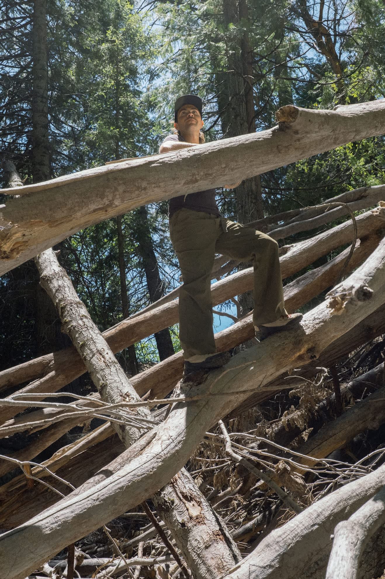Men's Journey Utility Pant in the color Dark Olive/Olive Surplus - Men's Lifestyle image