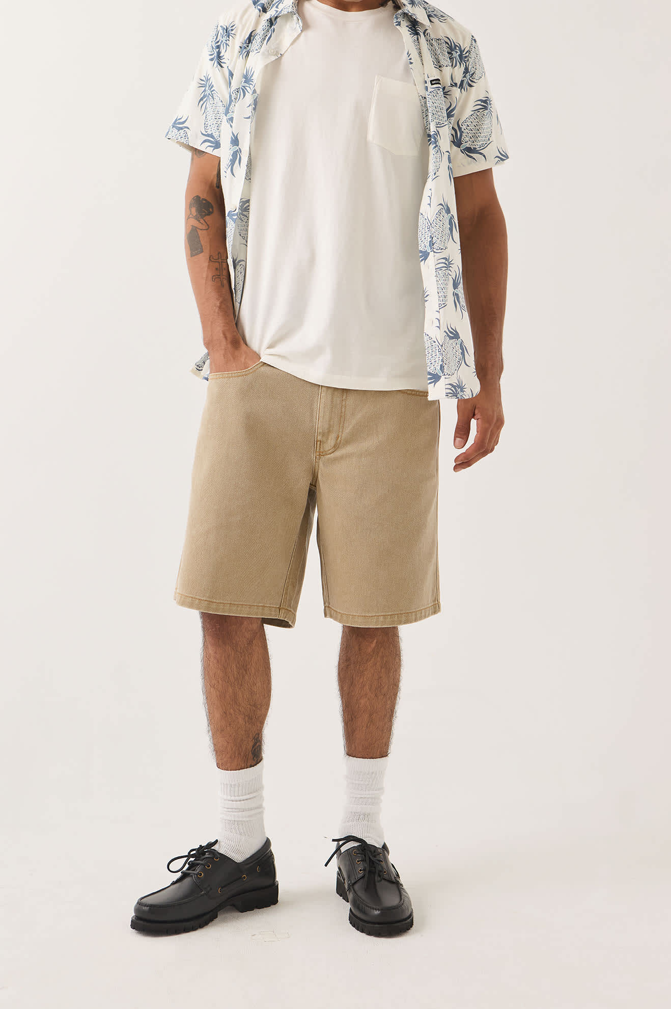 Men's Brixton Relaxed Short in the color Washed British Khaki - Additional Fit image