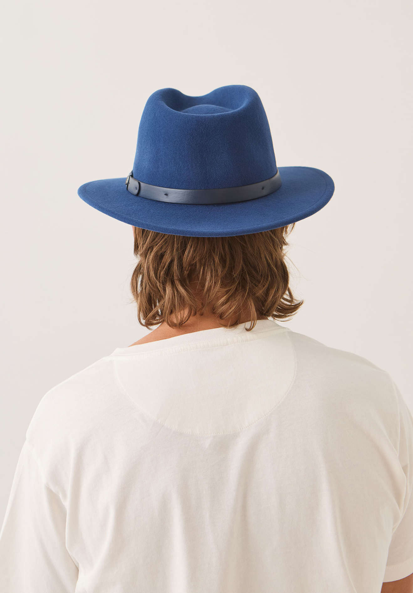 Unisex Messer Fedora in the color Classic Navy - Men's Back View