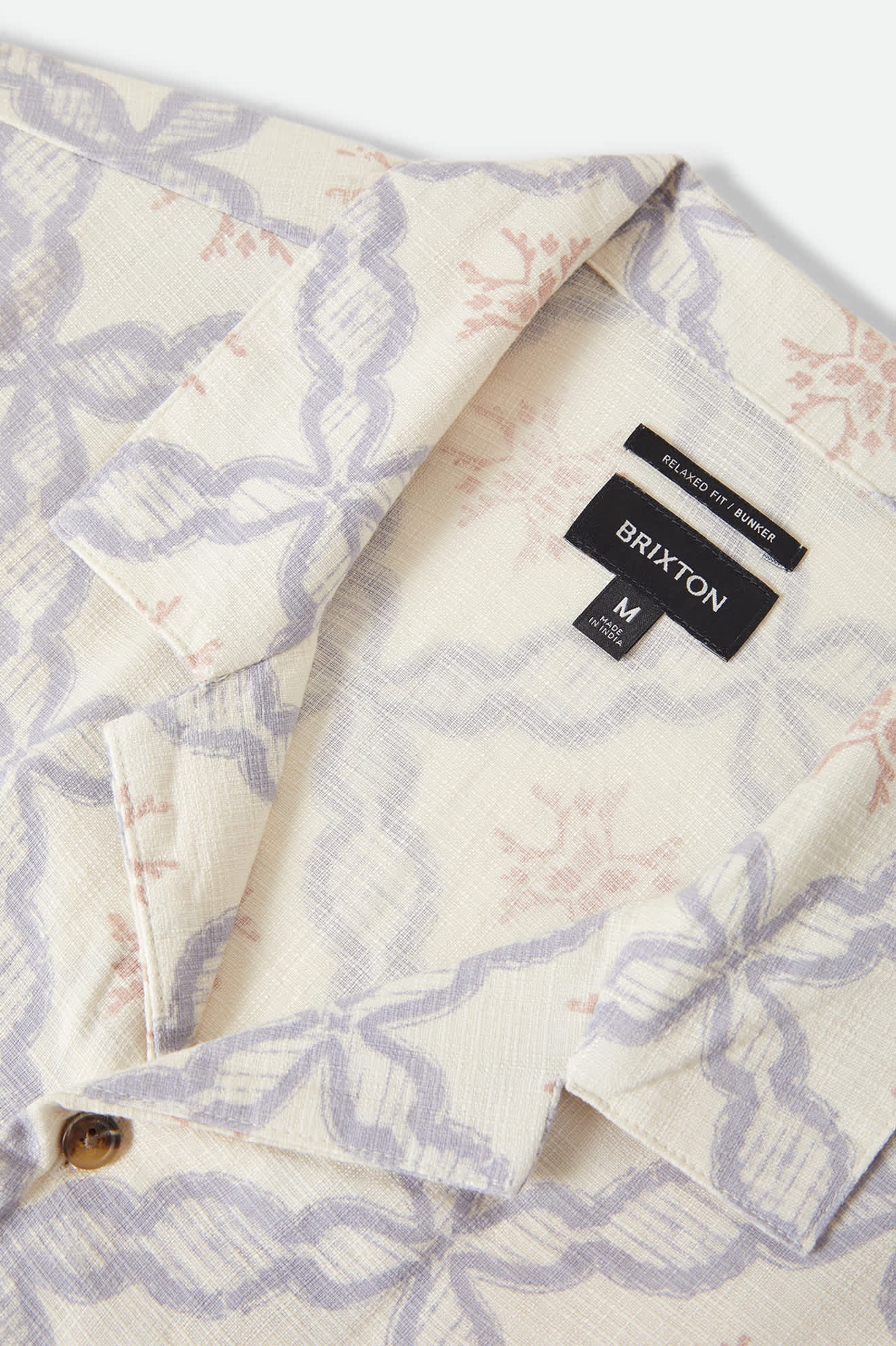 Men's Bunker Slub Short Sleeve Shirt in the color Off White/Blue Tile - Additional Laydown image